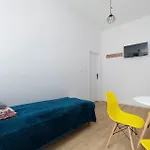 Centrum3 7 Prochnika 21 Aparthotel