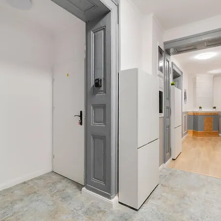 Centrum3 7 Prochnika 21 Lägenhetshotell