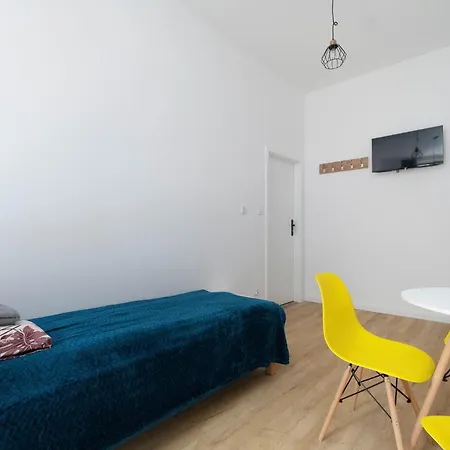 Centrum3 7 Prochnika 21 Aparthotel