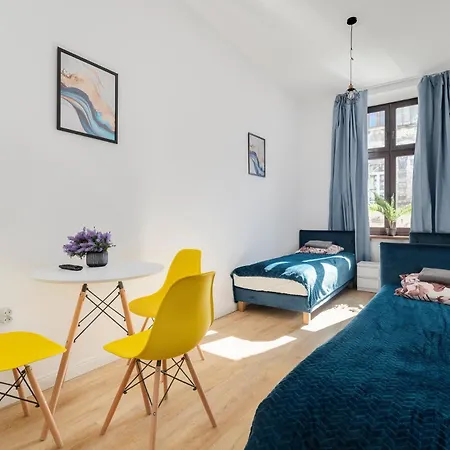 Aparthotel Centrum3 7 Prochnika 21